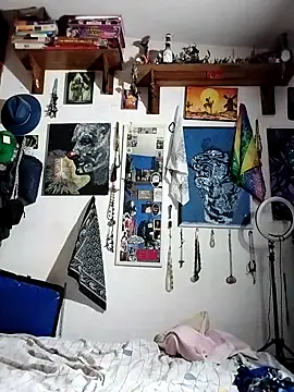 Karinatvdec online show from September 20, 2025, 7:46 am