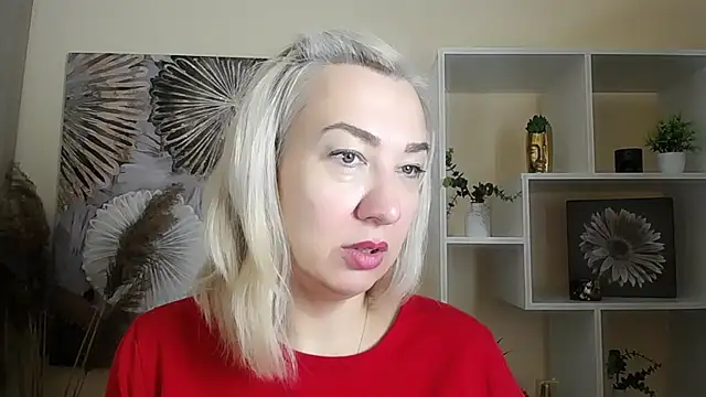 Snapshot of Amor_fati_ chatting on October 3, 2025, 9:33 am Amor fati online show from October 3, 2025, 9:33 am