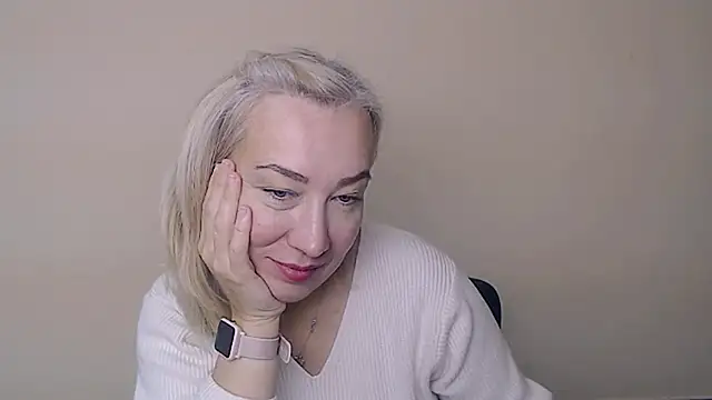 Snapshot of Amor_fati_ chatting on October 2, 2025, 9:56 am Amor fati online show from October 2, 2025, 9:56 am