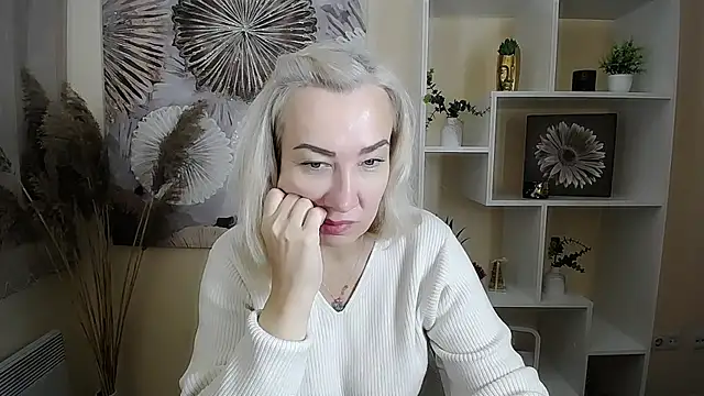 Snapshot of Amor_fati_ chatting on October 1, 2025, 9:25 am Amor fati online show from October 1, 2025, 9:25 am