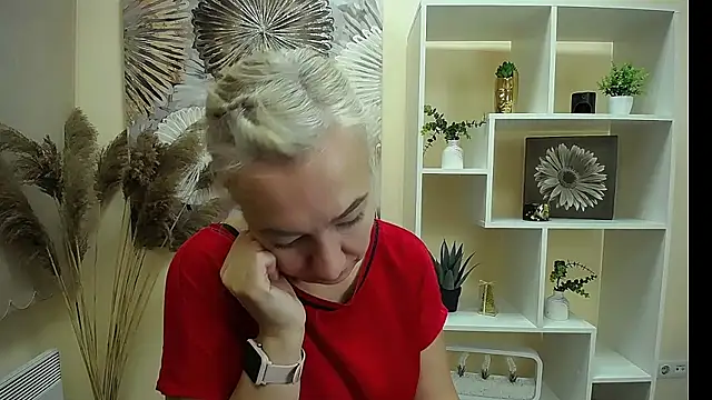 Snapshot of Amor_fati_ chatting on September 14, 2025, 10:37 am Amor fati online show from September 14, 2025, 10:37 am