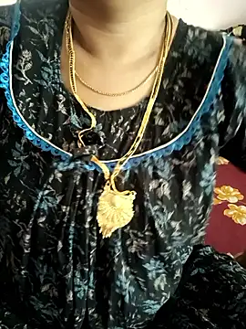 cuteyqueen online show from February 8, 2026, 6:22 am