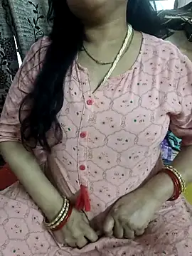 cuteyqueen online show from April 5, 2026, 11:50 am