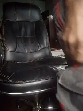 Naughty Ratty online show from November 12, 2025, 8:51 am