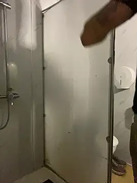 Sweetpasses online show from October 21, 2025, 7:46 pm