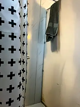 Sweetpasses online show from October 10, 2025, 10:54 pm