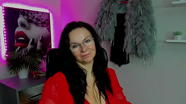 HelenLuxx online show from February 14, 2025, 6:34 am