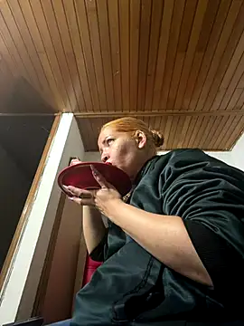 THEBOSSLARA online show from December 19, 2025, 11:29 pm