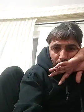 Snapshot of Muratcanik44 chatting on February 28, 2026, 10:31 pm Muratcanik44 online show from February 28, 2026, 10:31 pm