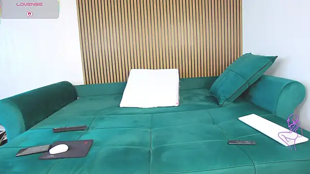 Snapshot of SofiaHanson chatting on February 18, 2026, 11:17 am SofiaHanson online show from February 18, 2026, 11:17 am