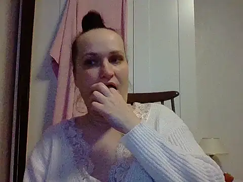 squirty cum lady  online show from March 11, 2025, 5:57 pm
