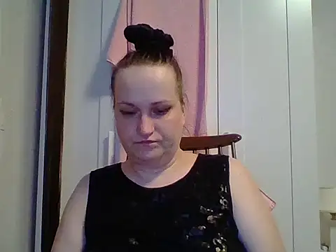  squirty cum lady  online show from March 15, 2025, 8:21 pm