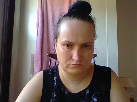  squirty cum lady  online show from March 4, 2025, 3:48 pm