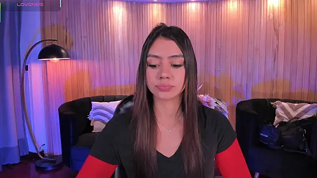 Snapshot of AllyJensen chatting on November 13, 2025, 10:19 am AllyJensen online show from November 13, 2025, 10:19 am