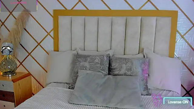 TamyHoney online show from October 23, 2025, 12:09 am