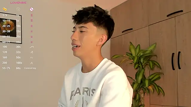 FabianPriince online show from December 13, 2025, 8:04 pm