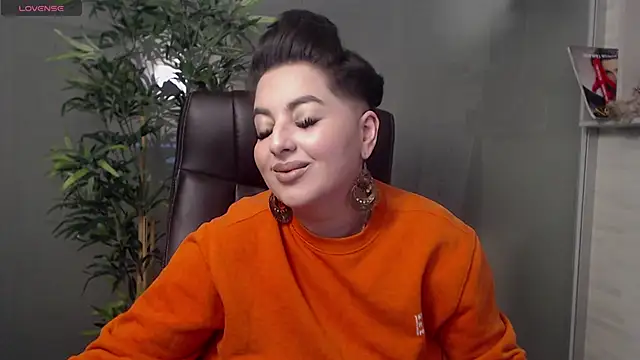 BustyAllyy online show from February 18, 2025, 10:58 pm
