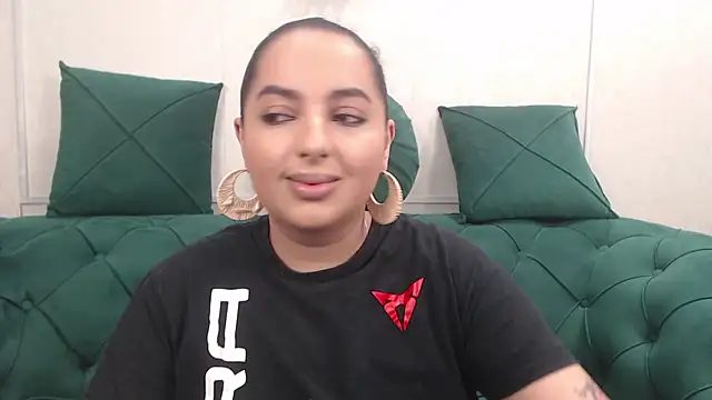 BustyAllyy online show from April 13, 2026, 4:00 pm