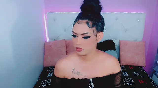 Amanda bigx online show from October 25, 2025, 4:44 am