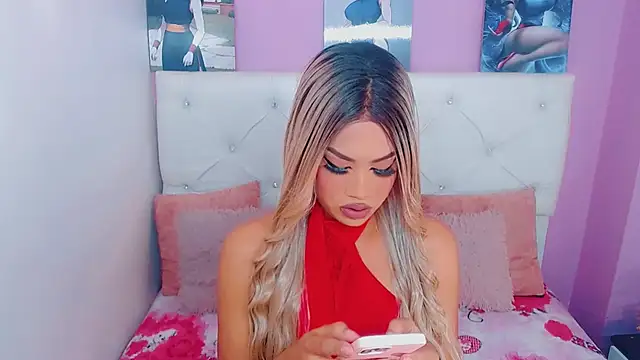 Snapshot of Amanda_bigx chatting on February 28, 2026, 4:34 am Amanda bigx online show from February 28, 2026, 4:34 am