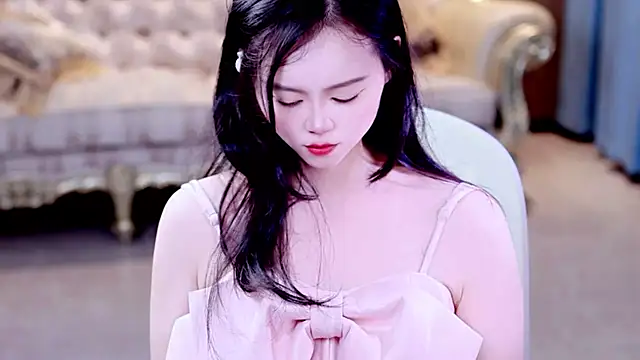 Snapshot of lilies-sweet chatting on July 21, 2026, 1:01 pm lilies-sweet online show from July 21, 2026, 1:01 pm