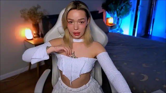 Lily Yin online show from January 14, 2026, 5:55 am