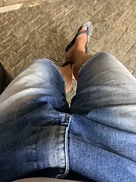 Snapshot of baruel-10 chatting on February 22, 2025, 12:16 am baruel-10 online show from February 22, 2025, 12:16 am