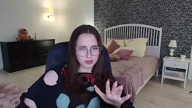 Snapshot of Barbie_Bye chatting on February 4, 2025, 7:00 pm Barbie Bye online show from February 4, 2025, 7:00 pm