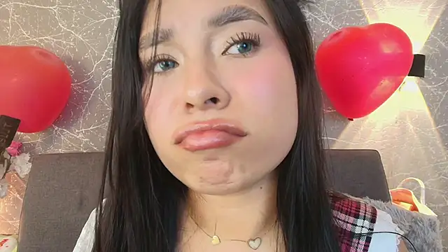 mia roux13 online show from February 17, 2025, 10:27 pm