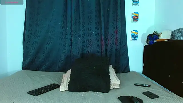 Snapshot of Bastiaan_28 chatting on November 13, 2025, 4:05 am Bastiaan 28 online show from November 13, 2025, 4:05 am