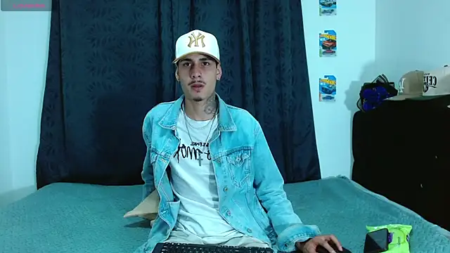 Snapshot of Bastiaan_28 chatting on November 11, 2025, 3:34 am Bastiaan 28 online show from November 11, 2025, 3:34 am