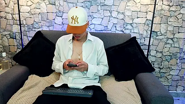 Snapshot of Bastiaan_28 chatting on November 20, 2025, 4:57 am Bastiaan 28 online show from November 20, 2025, 4:57 am