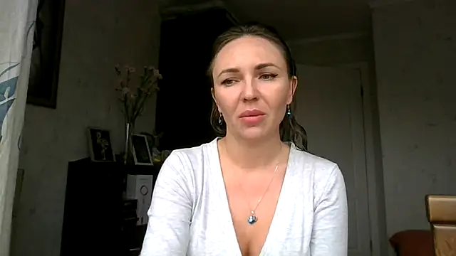 AngelinaLove28 online show from October 8, 2025, 6:48 am