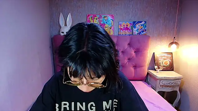 Snapshot of charlottemoonxz chatting on July 1, 2026, 5:35 pm charlottemoonxz online show from July 1, 2026, 5:35 pm