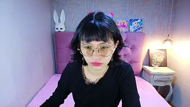 Snapshot of charlottemoonxz chatting on June 17, 2026, 5:12 pm charlottemoonxz online show from June 17, 2026, 5:12 pm