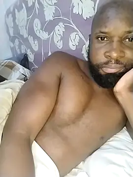 Snapshot of Stallion100 chatting on February 13, 2026, 5:18 am Stallion100 online show from February 13, 2026, 5:18 am