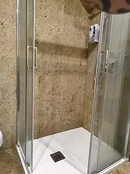 Snapshot of AbukLoko chatting on January 7, 2026, 8:14 pm AbukLoko online show from January 7, 2026, 8:14 pm