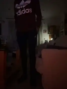 Kamaleonix online show from November 25, 2025, 5:13 pm