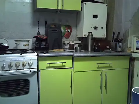 Snapshot of AshleyXHoney chatting on October 18, 2025, 9:50 pm AshleyXHoney online show from October 18, 2025, 9:50 pm