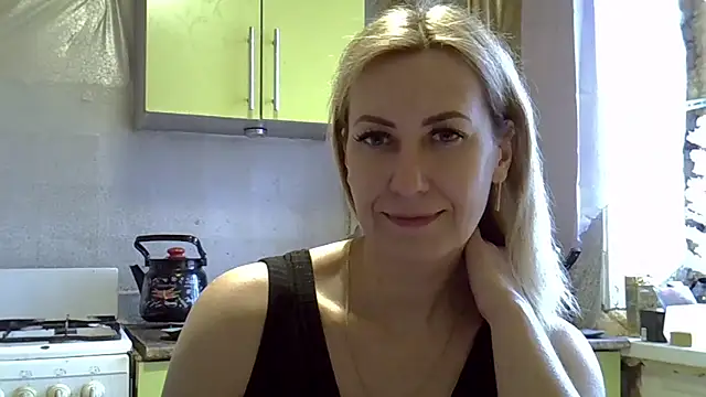 Snapshot of AshleyXHoney chatting on December 25, 2024, 8:51 am AshleyXHoney online show from December 25, 2024, 8:51 am