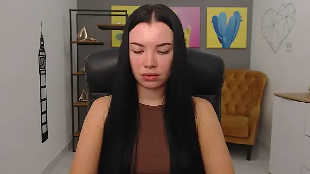 MadisonGomes online show from November 14, 2025, 9:24 am