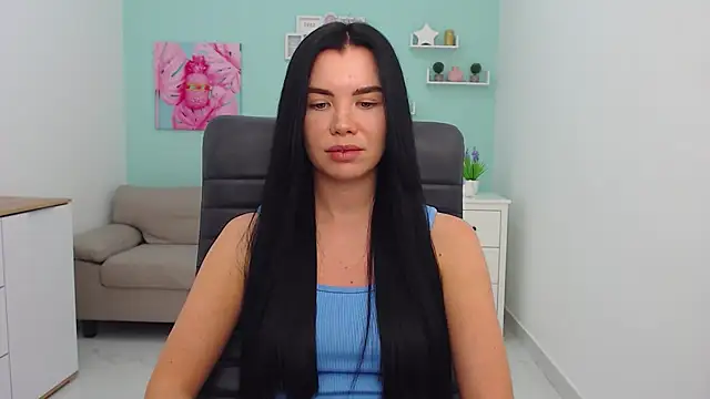 MadisonGomes online show from February 3, 2025, 10:03 am