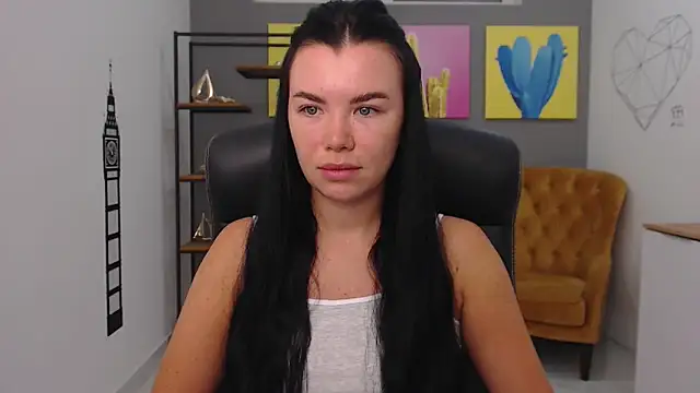 MadisonGomes online show from October 21, 2025, 7:19 am