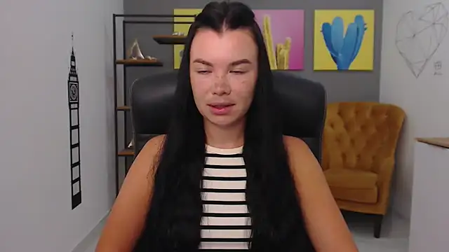 MadisonGomes online show from October 9, 2025, 6:47 am