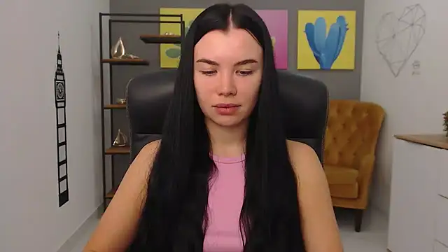 MadisonGomes online show from November 20, 2025, 9:10 am