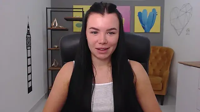 MadisonGomes online show from November 11, 2025, 7:47 am