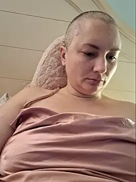 Snapshot of MilfyMrsRobinson chatting on May 3, 2026, 12:16 am MilfyMrsRobinson online show from May 3, 2026, 12:16 am