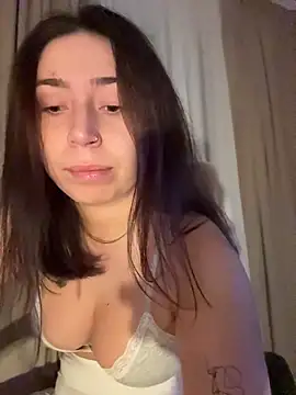 KimArts online show from November 11, 2025, 6:36 pm