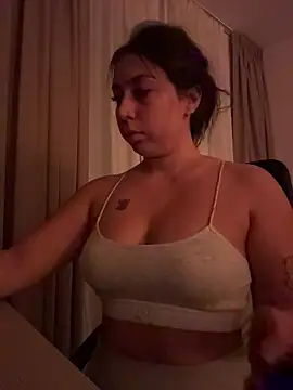 KimArts online show from October 7, 2025, 5:14 pm