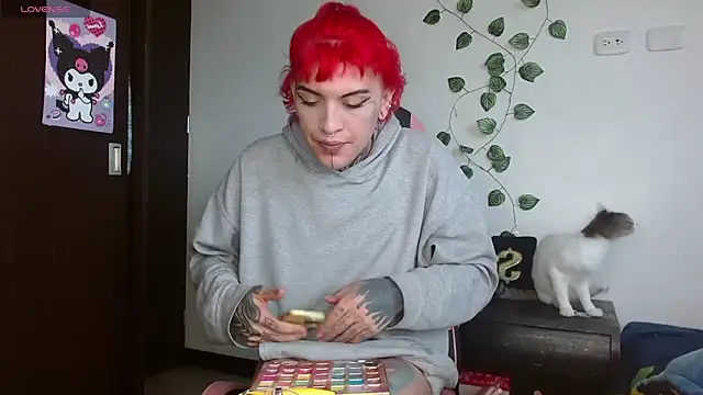 charlotbelucci  online show from March 28, 2026, 11:55 am